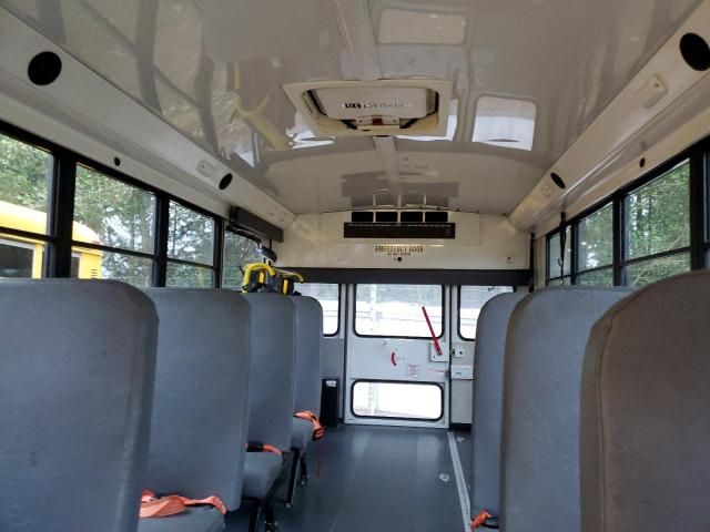 2012 Chevrolet 2012 Collins Bantam G4500-School Bus