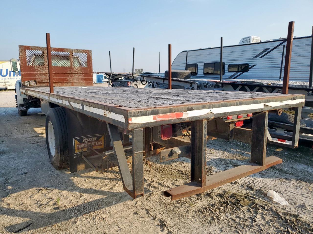 2006 Ford F650 Super Duty Flatbed Truck