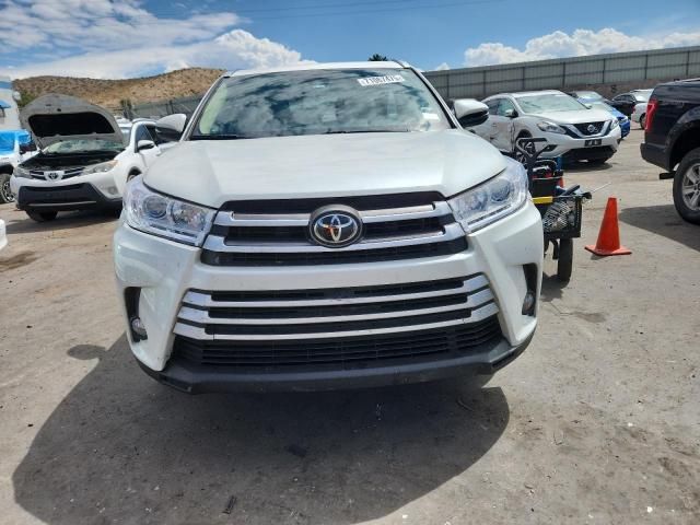 2019 Toyota Highlander se