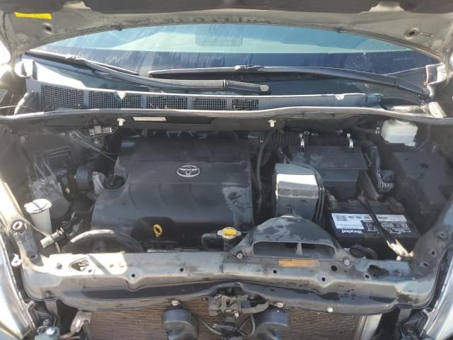 2012 Toyota Sienna LE