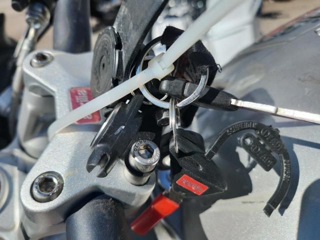 2016 Aprilia Tuono V4 1100 RR