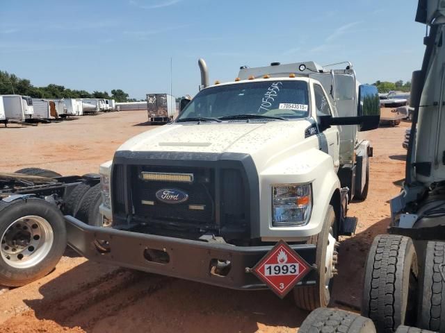 2018 Ford F750 Super Duty Fuel Truck