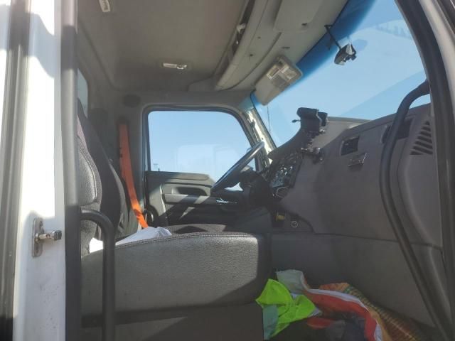 2017 Kenworth T680 Semi Truck