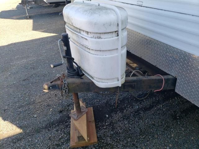 2005 Fleetwood Pioneer