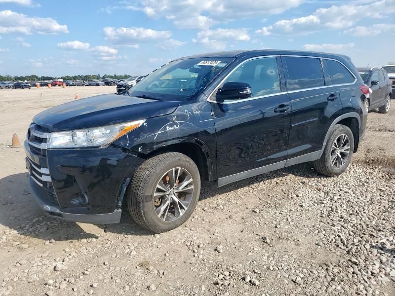 2019 Toyota Highlander LE