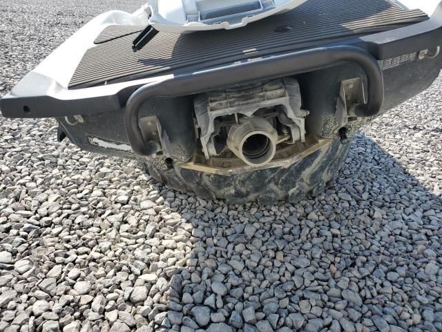 2018 Yamaha Waverunne