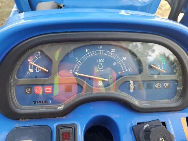 2004 New Holland Tractor