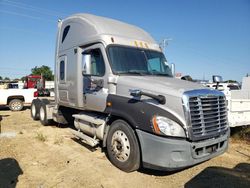 2009 Freightliner Cascadia 125 Semi Truck for sale in Chatham, VA