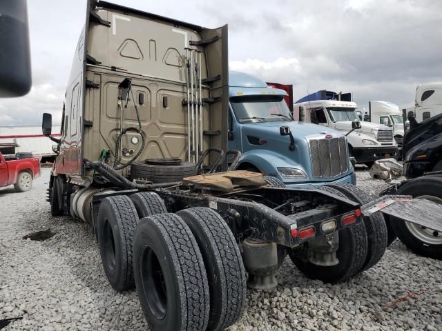 2022 Freightliner Cascadia 126 Semi Truck