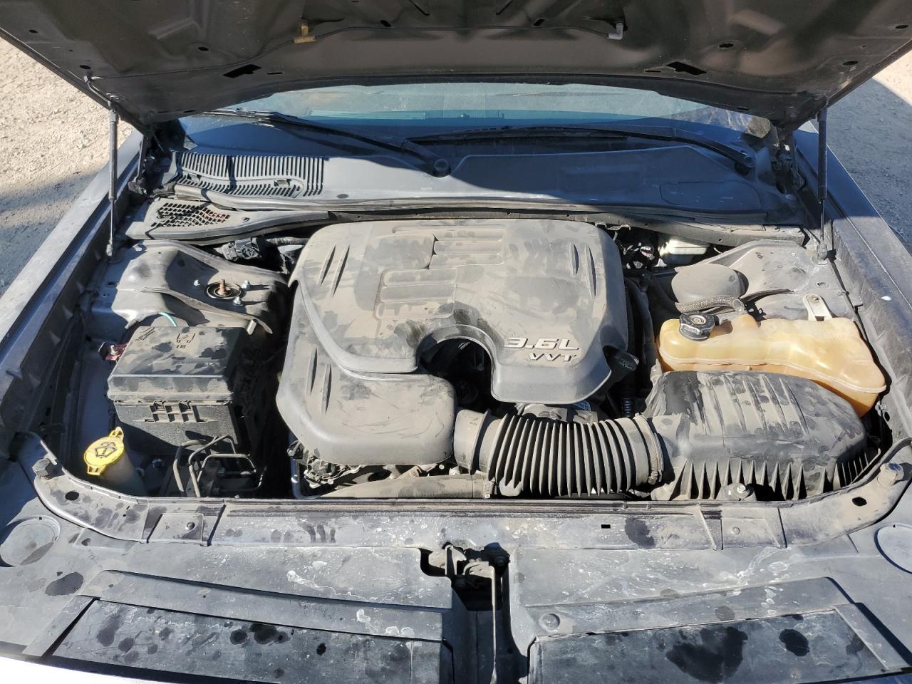 2013 Dodge Challenger sxt