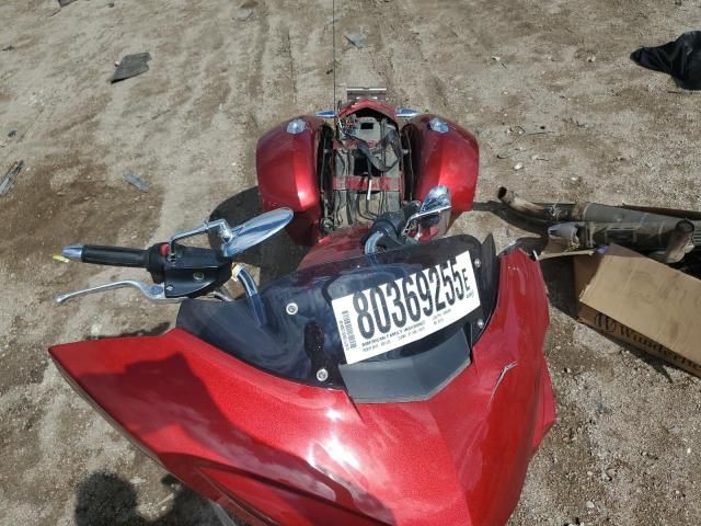 2013 Victory Cross Country Touring