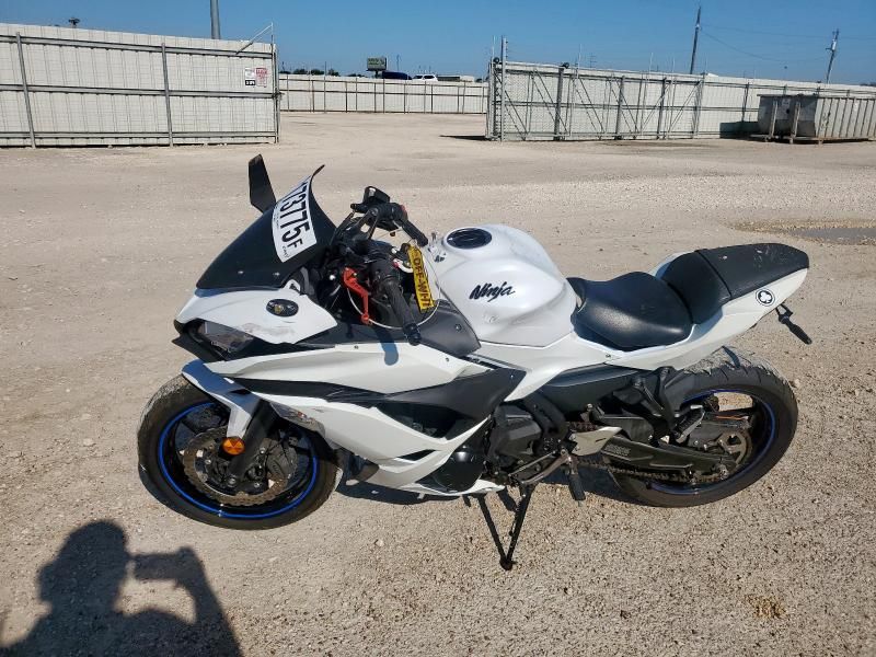 2017 Kawasaki Ex650 f