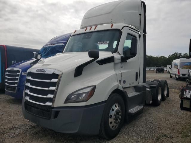 2024 Freightliner Cascadia 116 Semi Truck