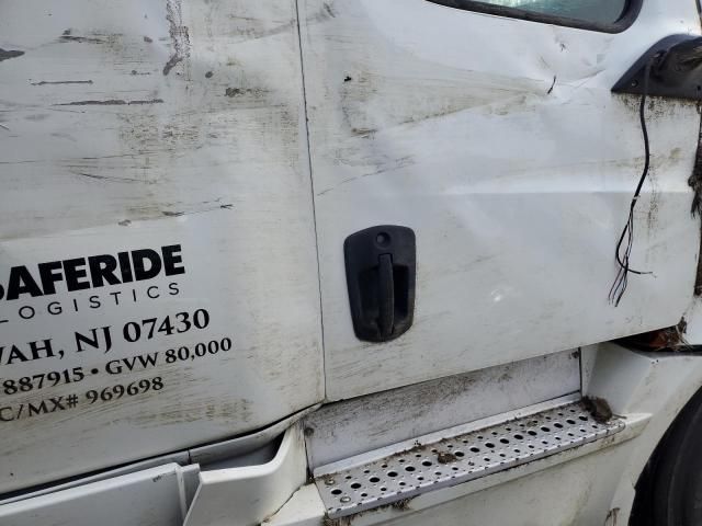 2020 Freightliner Cascadia 126 Semi Truck