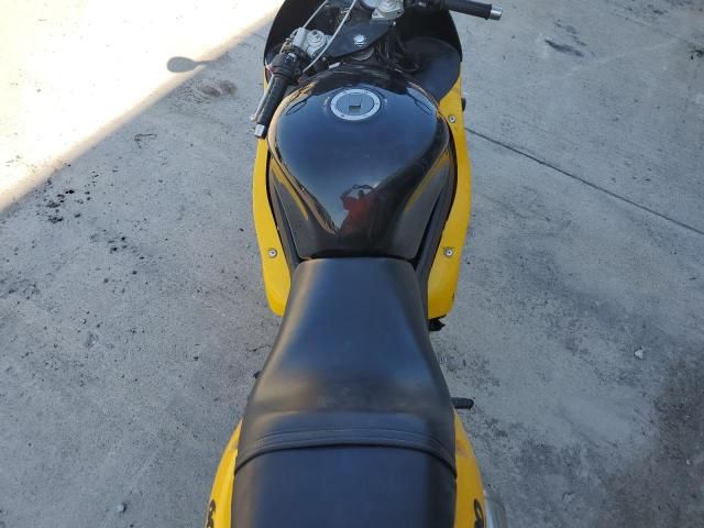2000 Triumph TT600