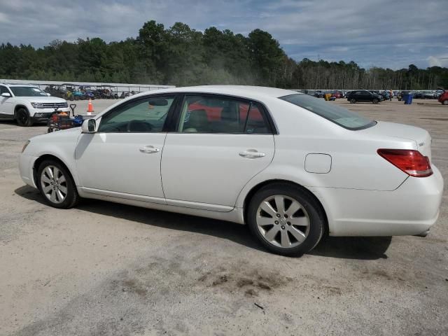 2005 Toyota Avalon XL