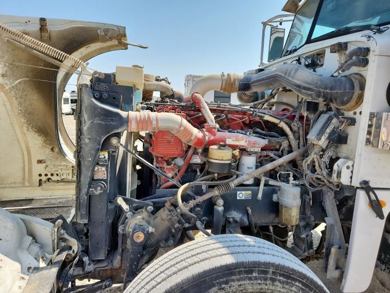 2012 Peterbilt Tractor 2012 Peterbilt 367 Semi Truck