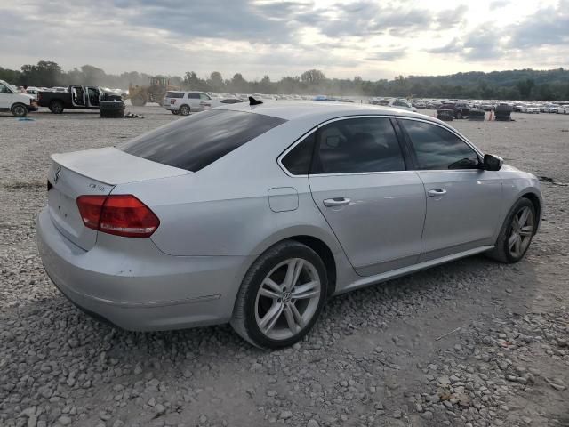 2013 Volkswagen Passat SEL
