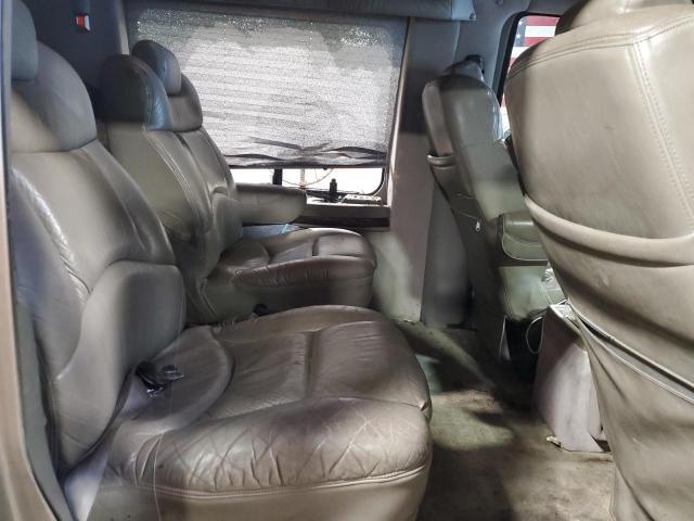 2002 Chevrolet Express G2500