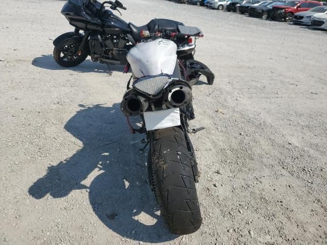 2005 Yamaha YZFR1