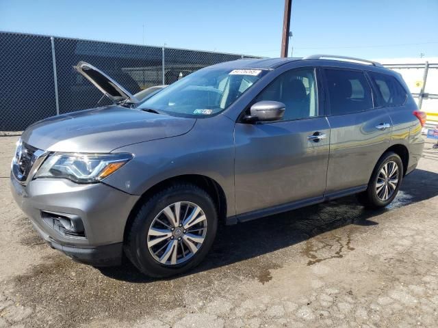 2020 Nissan Pathfinder SV