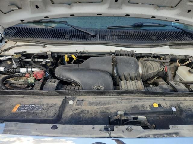 2019 Ford Econoline E350 Super Duty Cutaway Van