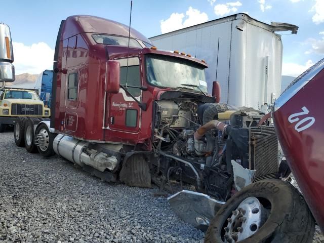 Salvage trucks for sale at North Las Vegas, NV auction: 2015 Kenworth T600 Semi Truck