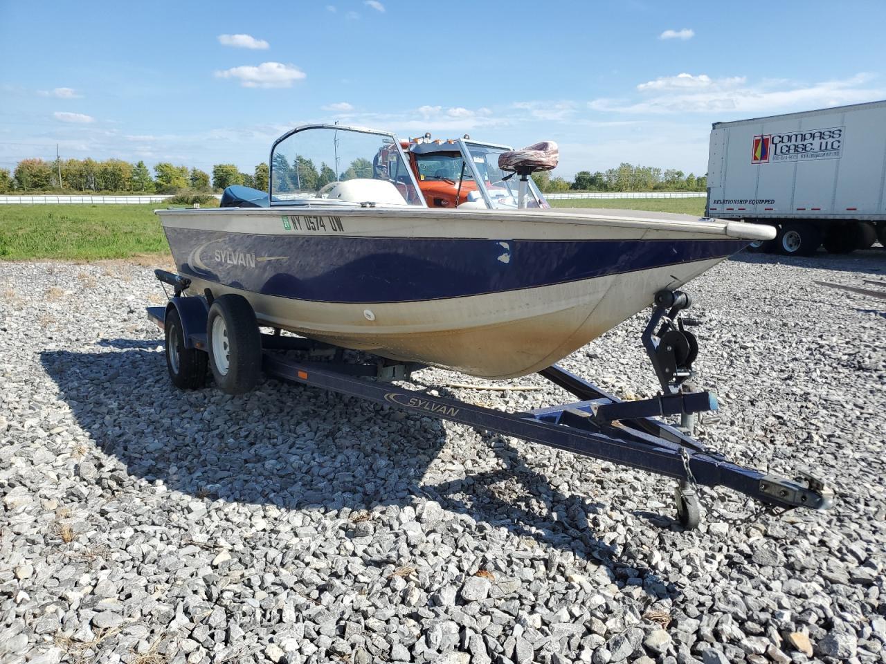 2001 Sylvan - Boat 1700