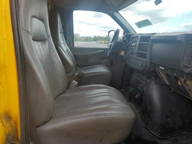 2014 GMC Savana Cutaway G3500