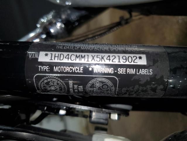 2005 Harley-Davidson XL883 L