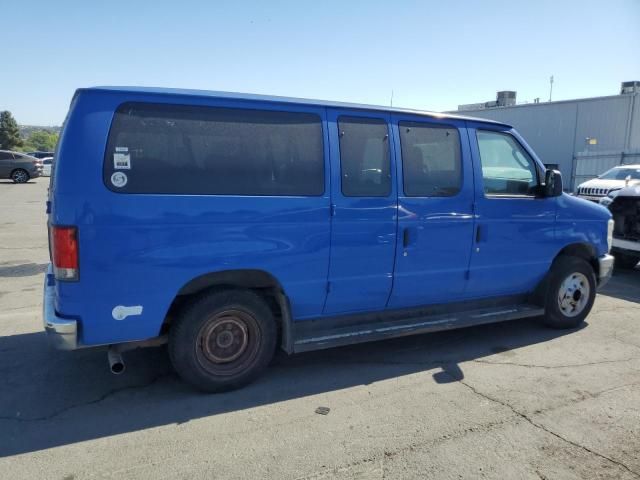 2014 Ford Econoline E350 Super Duty Wagon