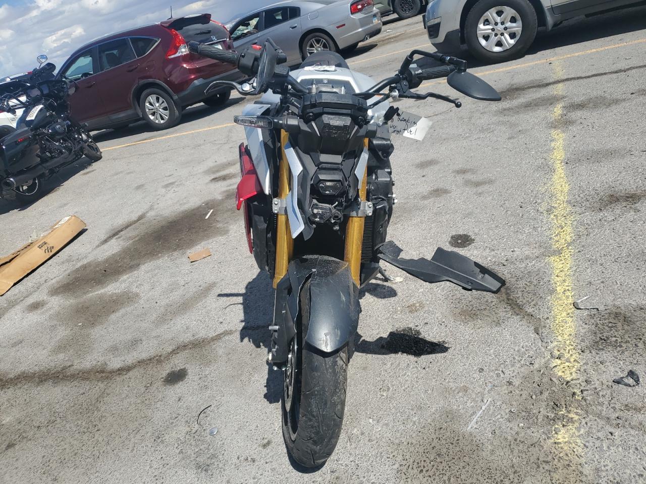 2024 Suzuki GSX-S1000 A