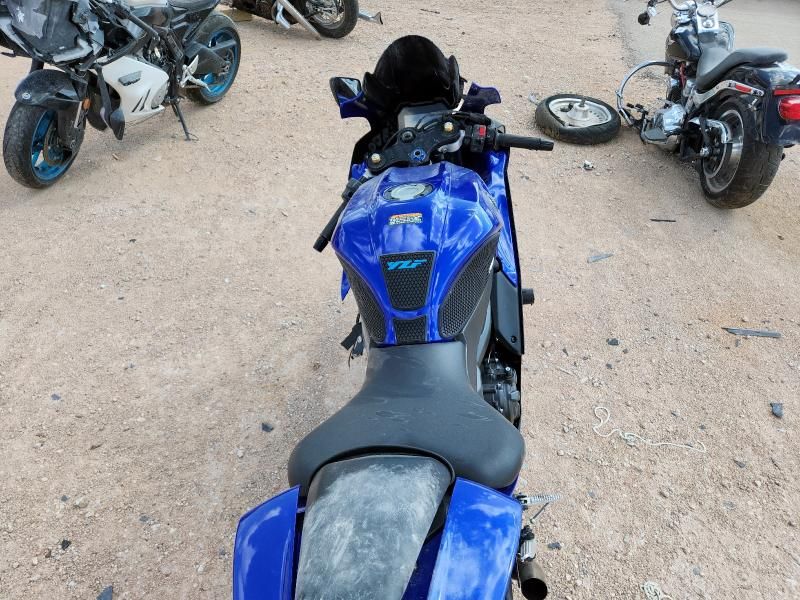 2022 Yamaha YZFR7