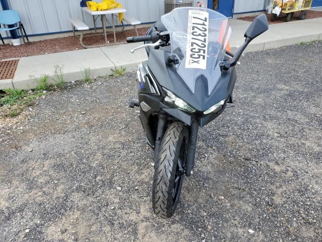 2025 Kawasaki EX500 A