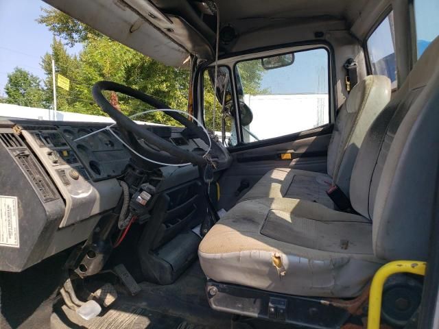 2000 Freightliner FL112 Semi Truck