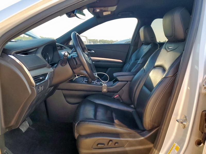 2021 Cadillac XT4 Premium Luxury