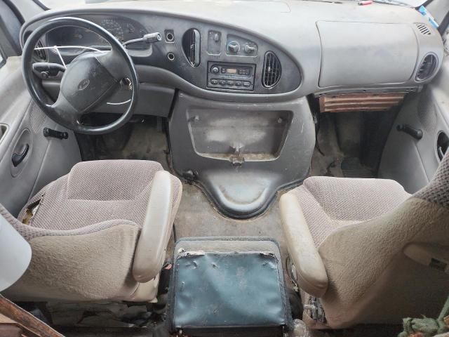 2000 Ford Econoline E350 Super Duty Cutaway Van