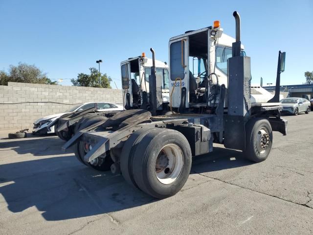 2016 Kalmar 2016 Ottawa Yard Tractor Yard DOG-SKIDDERS, Yard
