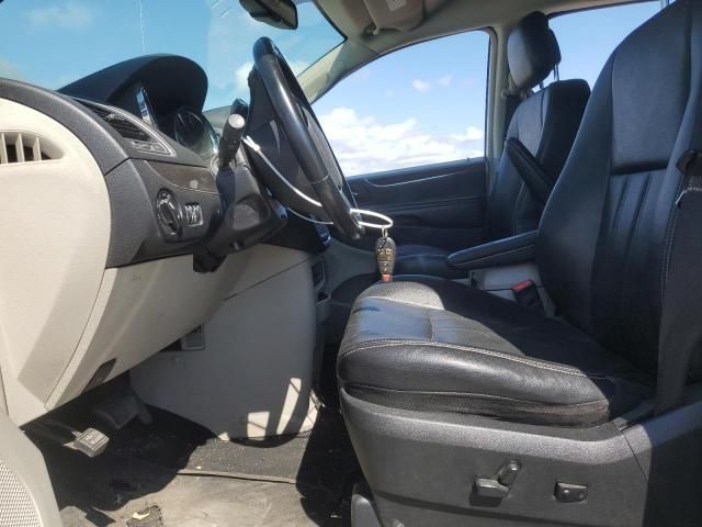 2012 Chrysler Town & Country Touring