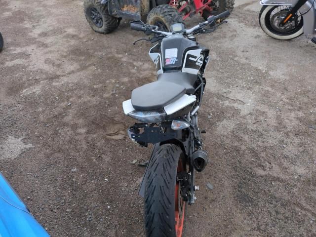 2021 KTM 200 Duke