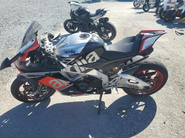 2016 Aprilia RSV4 RF