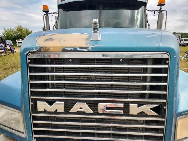 1996 Mack 700 CL700 Dump Truck