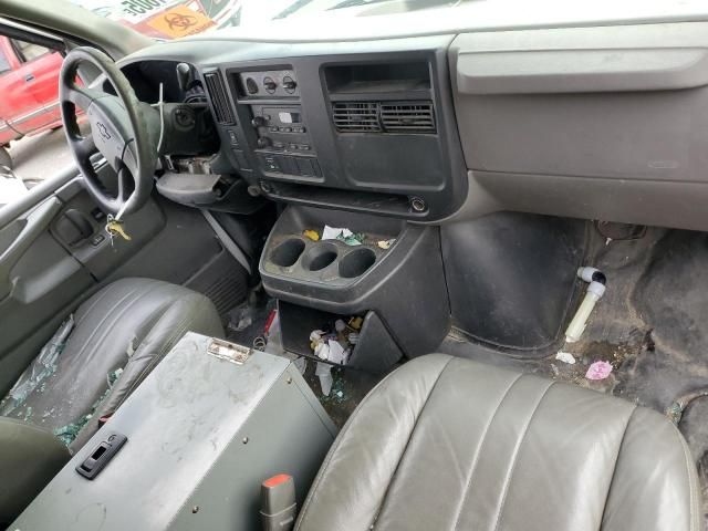 2005 Chevrolet Express G2500
