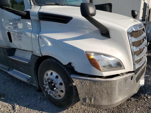 2019 Freightliner Cascadia 126 Semi Truck