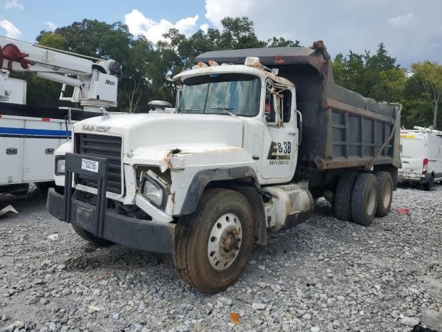 2001 Mack RD690S Dump Truck