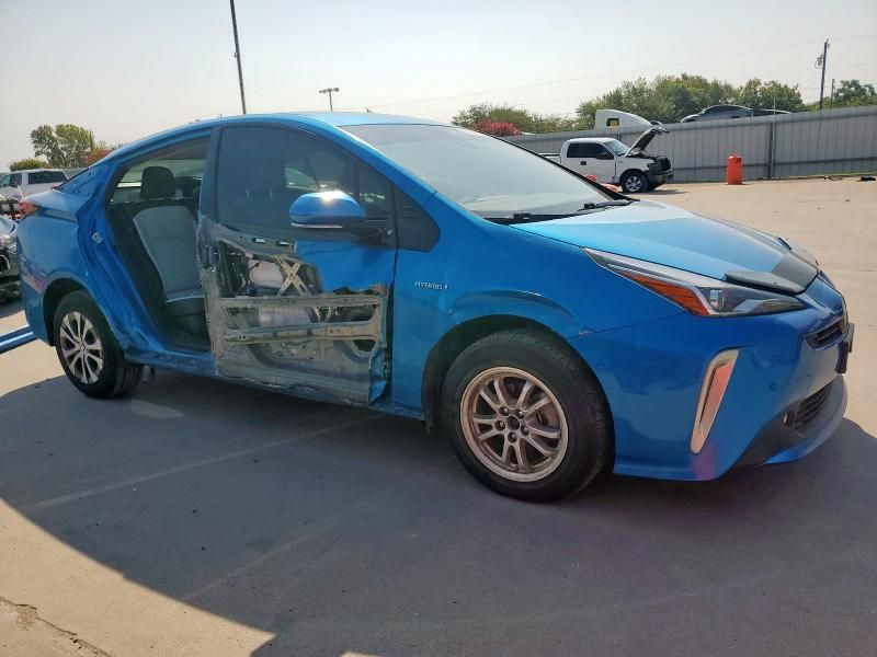 2020 Toyota Prius LE