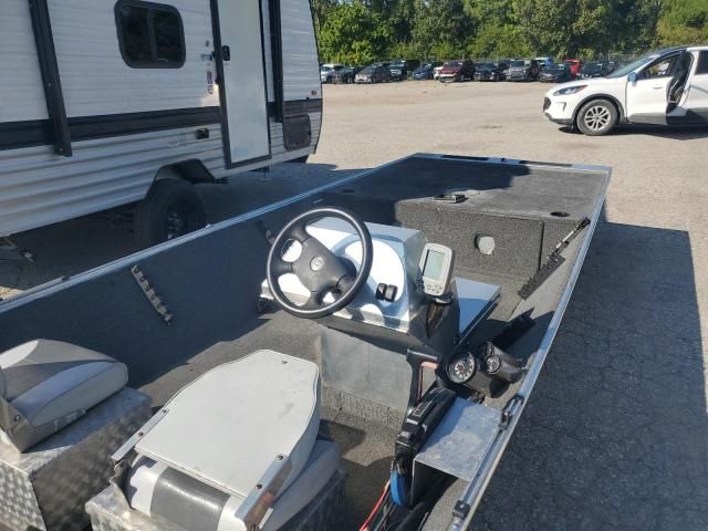 1999 Alweld Boat