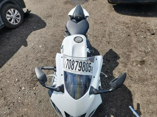 2023 Yamaha YZFR7