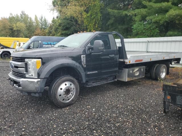 2017 Ford F550 Super
