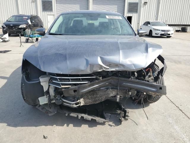 2017 Volkswagen Passat SE